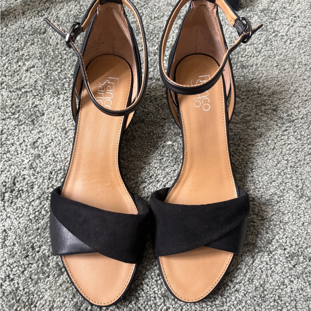 Brand New Franco Sarto Dierdra Wedge Sandals size 9